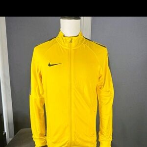 Nike Men’s Dri-Fit Training Sport Jacket Full Zip Yellow Zip Pockets Small NWT